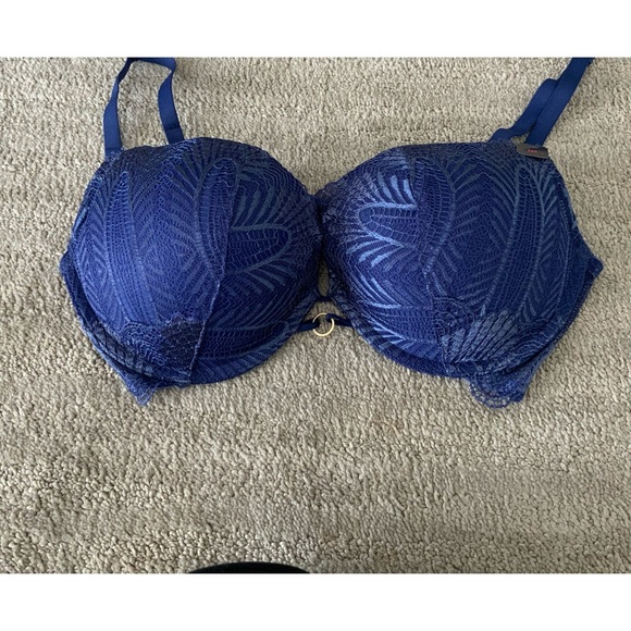 NWT La Senza Beyond Sexy classic plunge bra - Picture 1 of 5